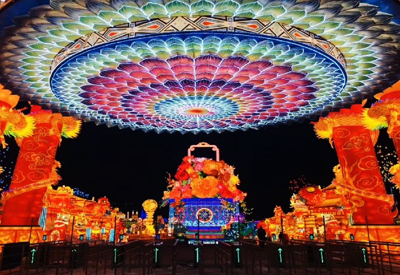 “彩燈再次閃耀法國(guó)